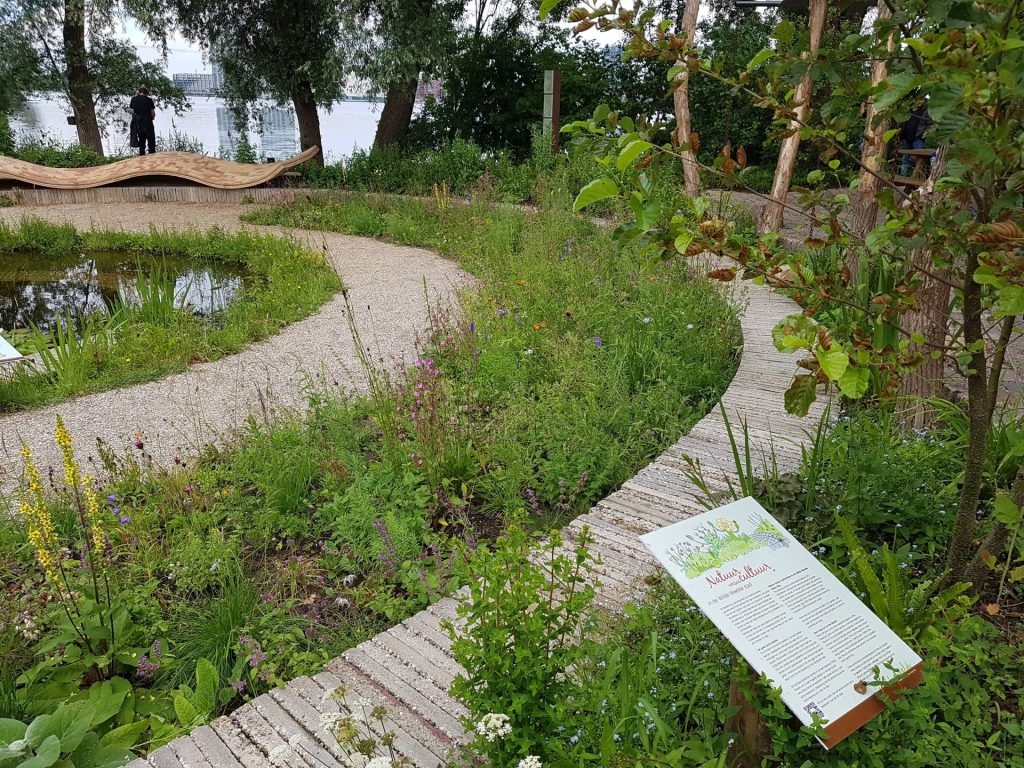 Detail wilde weelde stad op de floriade.